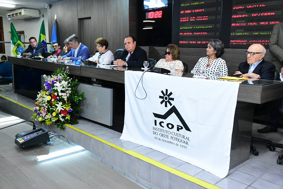 Câmara Municipal homenageia Instituto Cultural do Oeste Potiguar