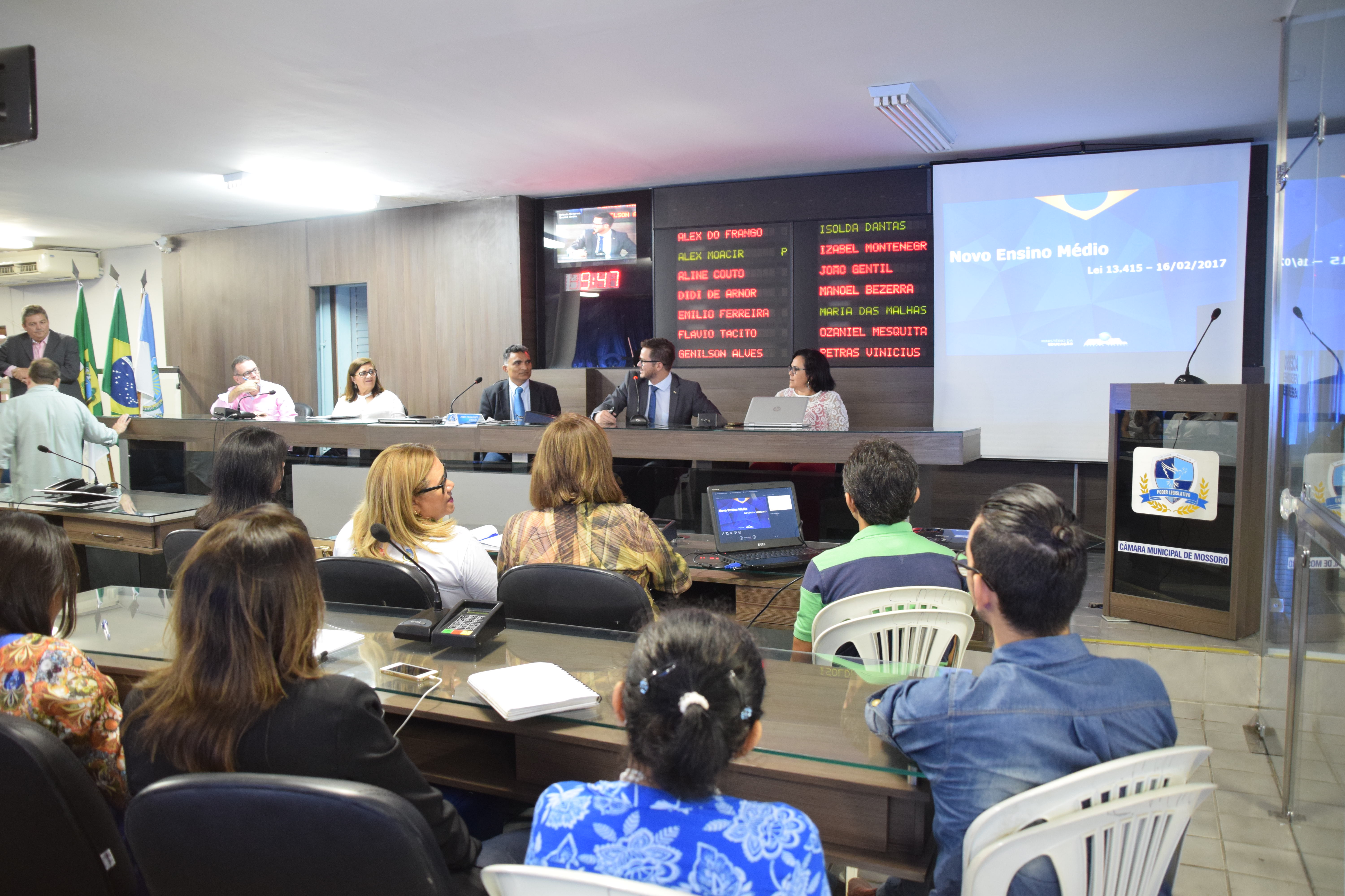 Câmara promove reunião para discutir reforma do Ensino Médio