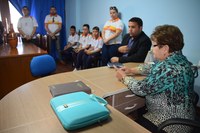 Estudantes visitam Câmara Municipal para entender o funcionamento do Poder Legislativo