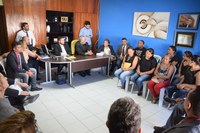 Famílias cadastradas para o Residencial Maria Odete buscam definição da entrega de casas