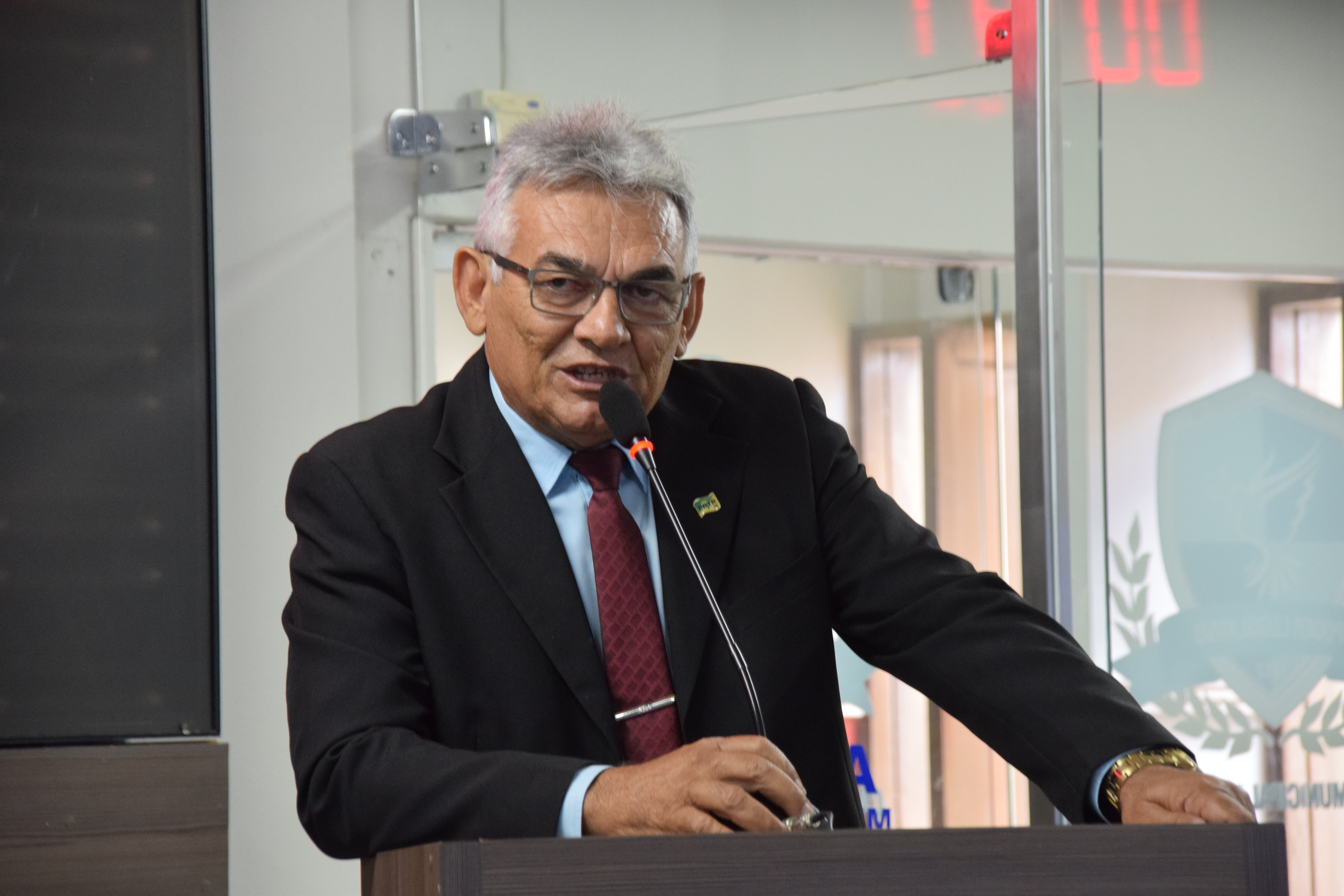 Manoel Bezerra agradece obras na região do Nova Vida