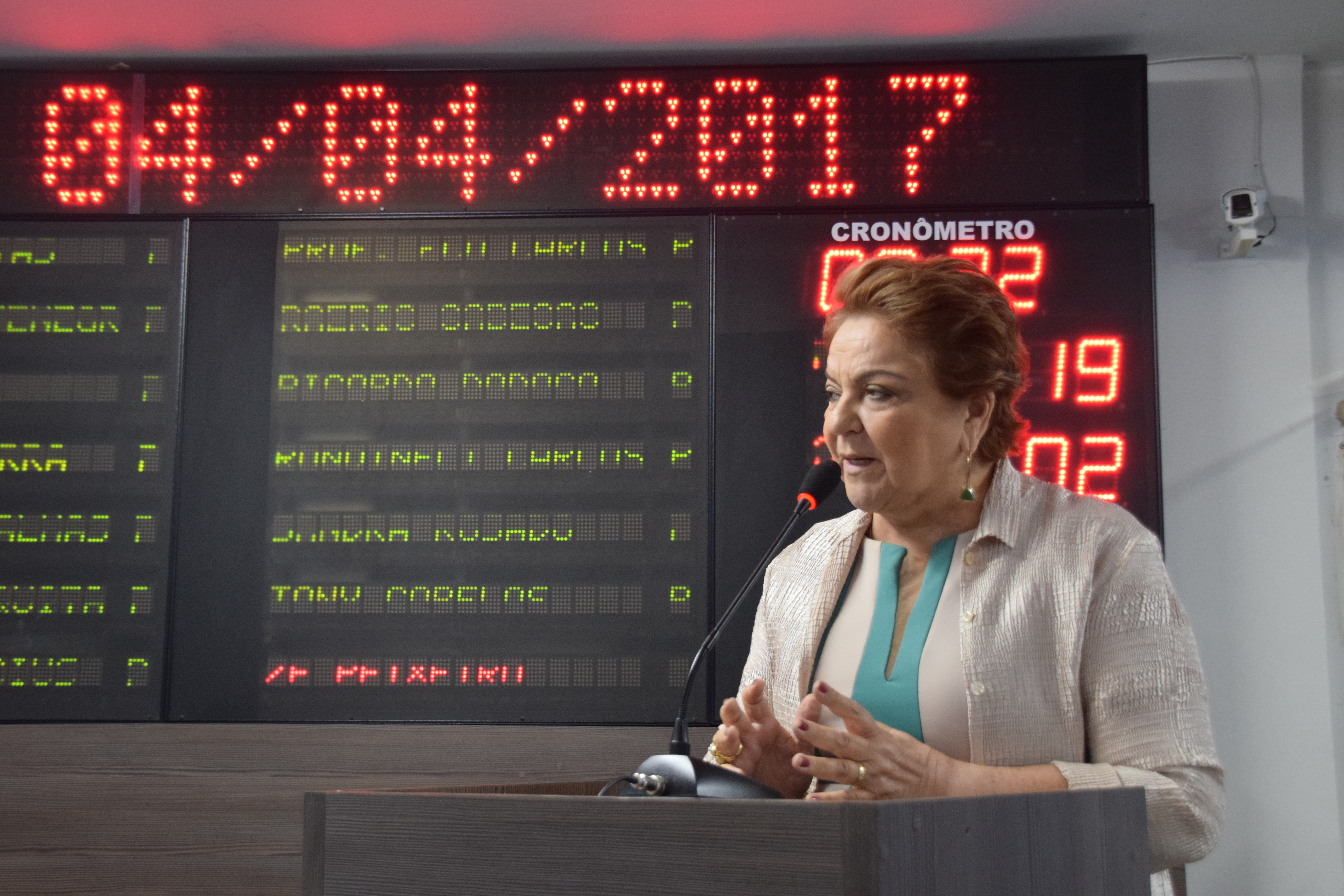 Sandra lidera debate sobre preservação da caatinga