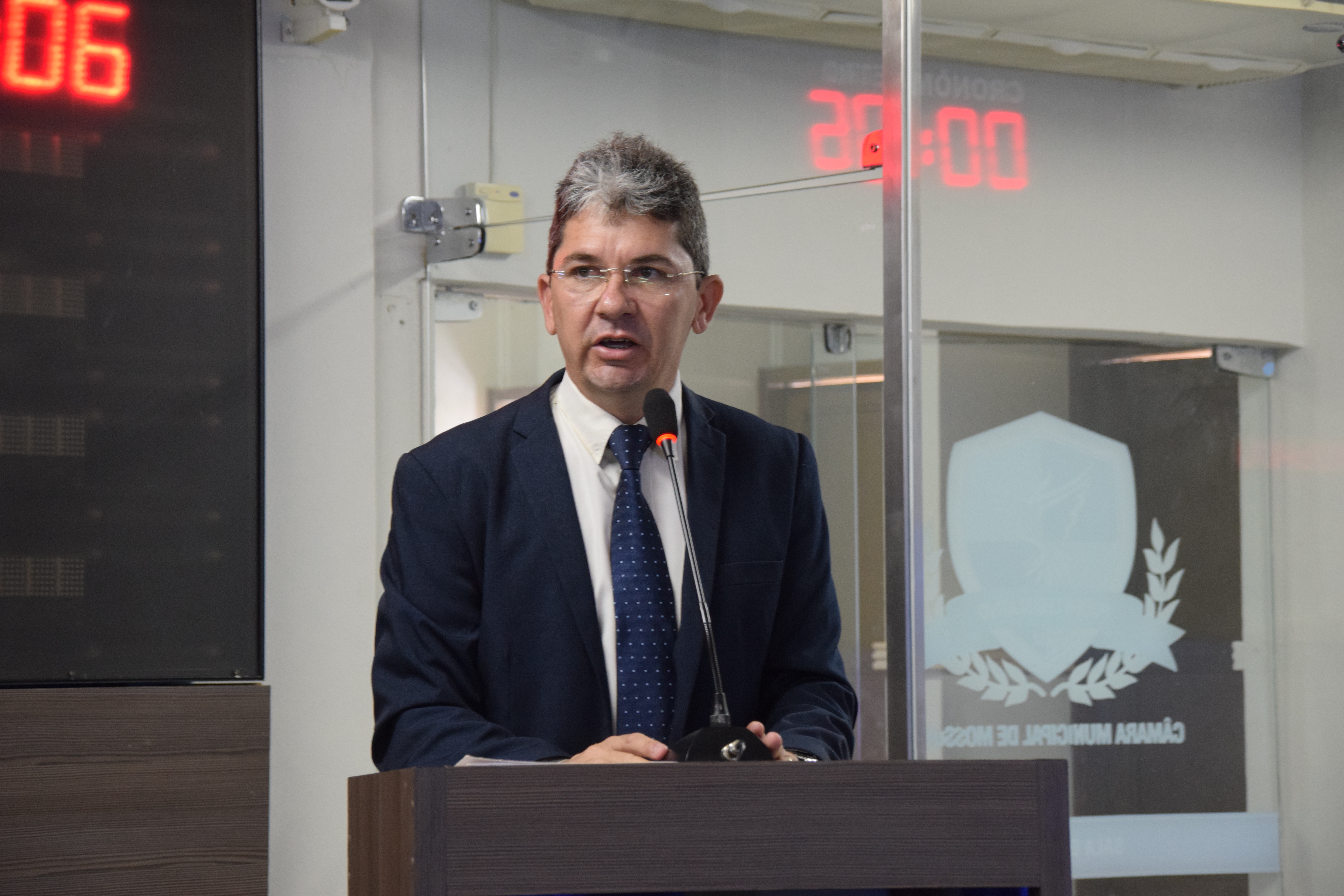 Vereador denuncia descarte inadequado do lixo hospitalar