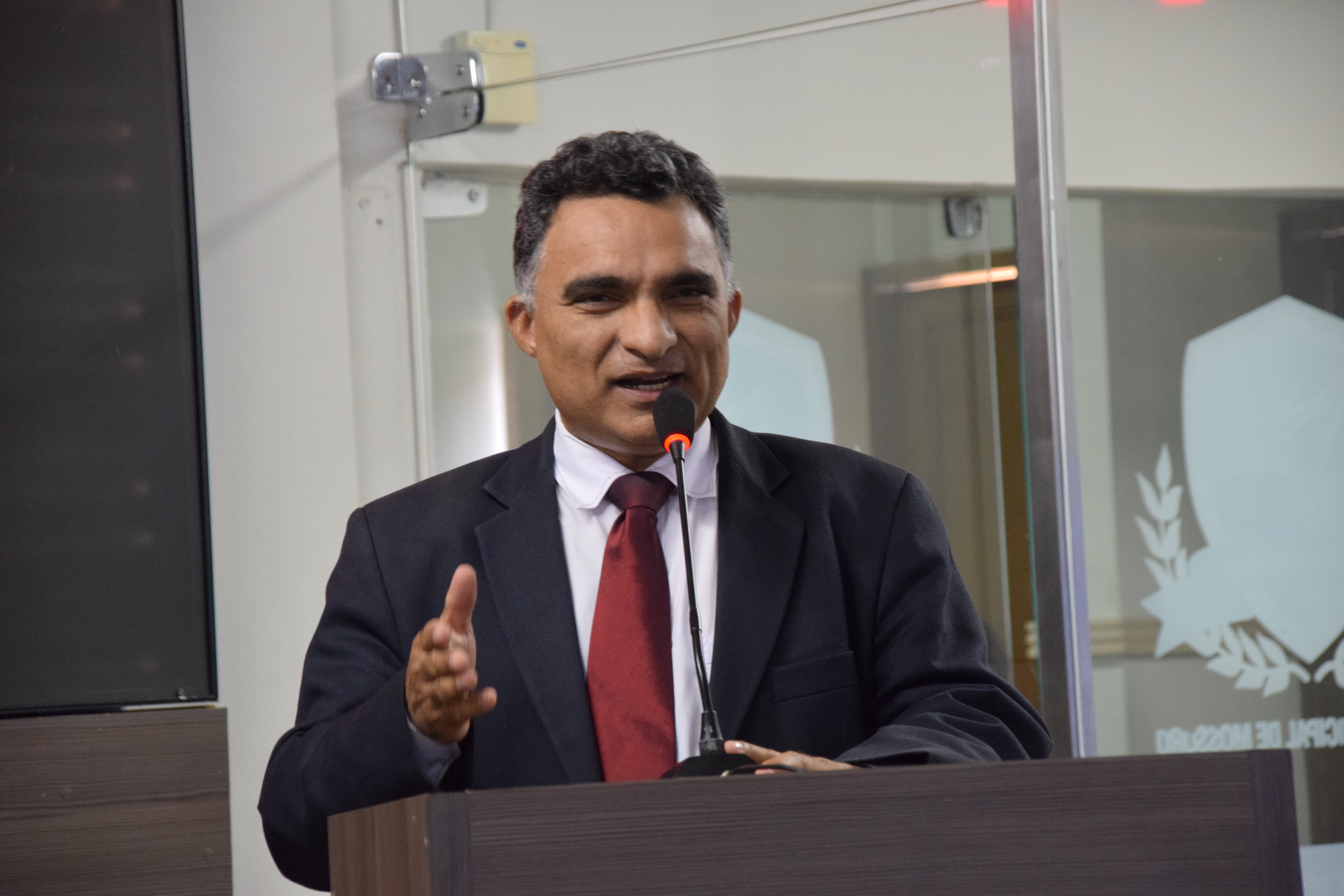 Vereador Francisco Carlos anuncia audiência pública em defesa da UERN