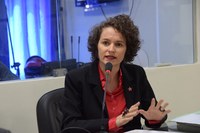 Vereadora Isolda Dantas repudia reajuste salarial de 3,9% para servidores públicos municipais