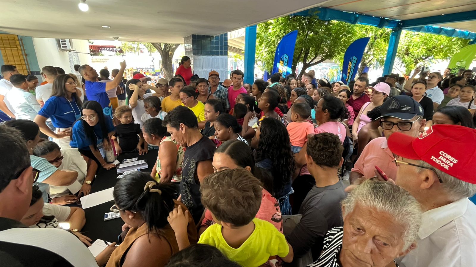 “Câmara Popular” é sucesso de público e registra mais de mil atendimentos no Santo Antônio