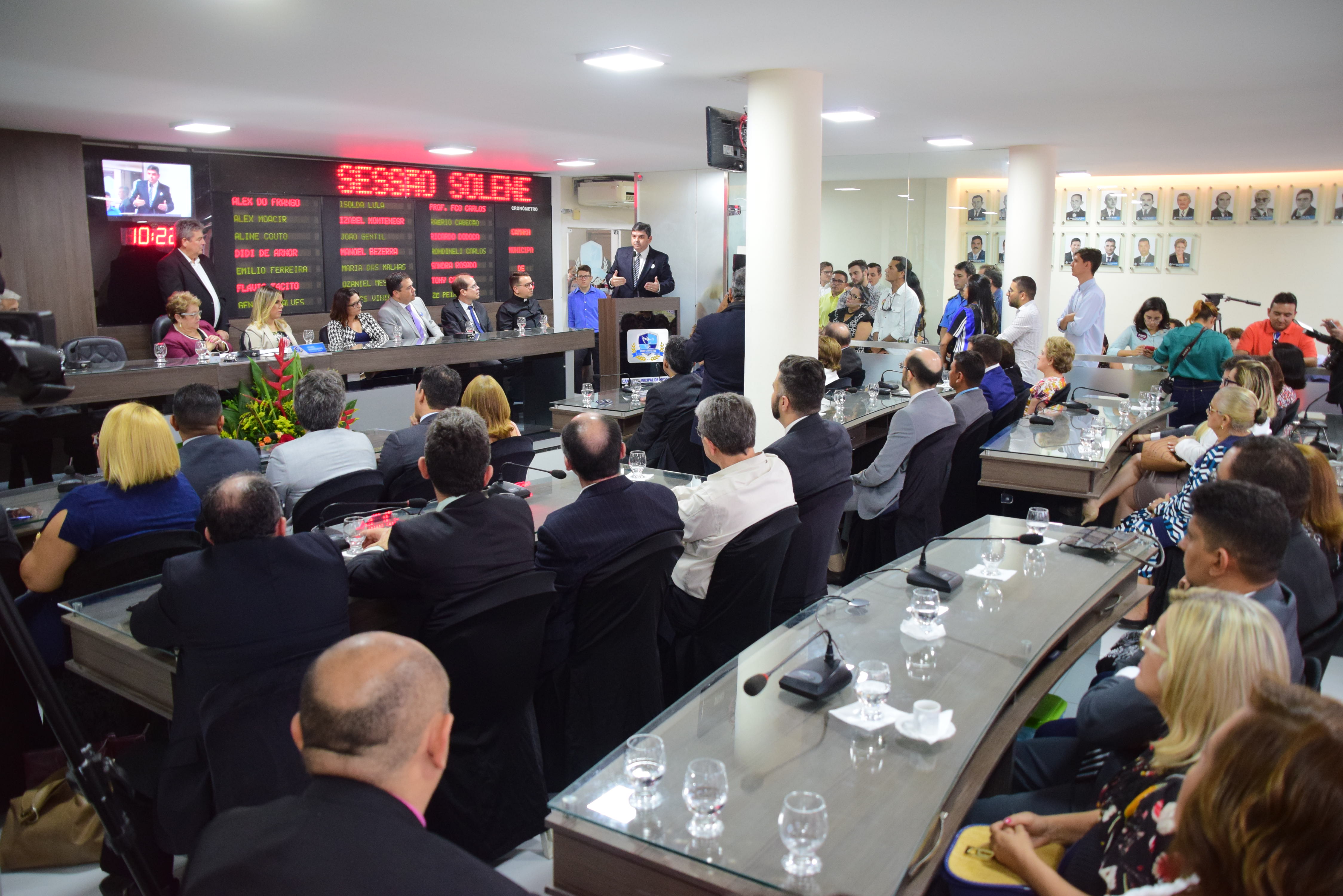 Câmara de Mossoró celebra jubileu de ouro da Uern