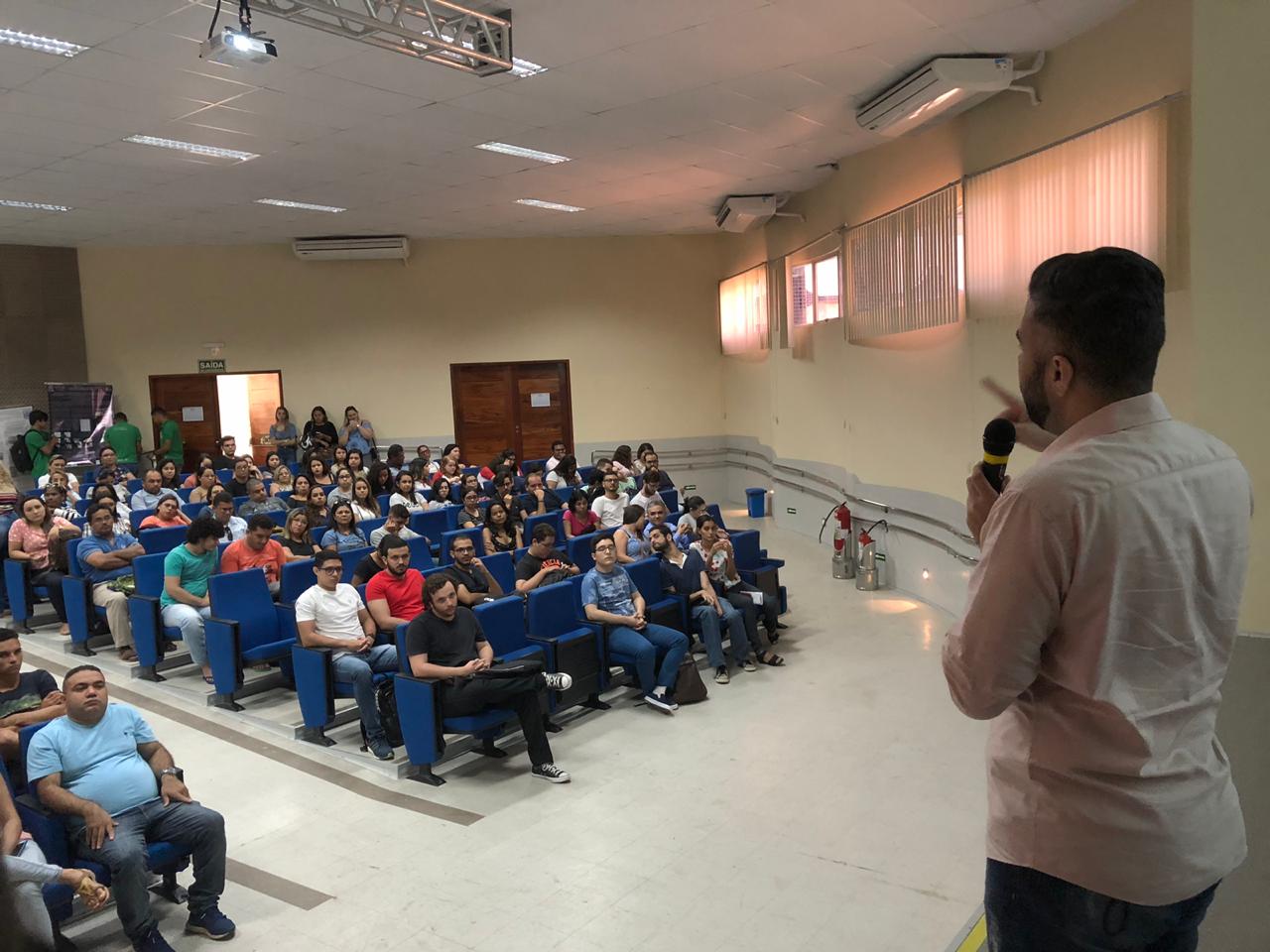 Câmara estreita laços com Ufersa em prol de inclusão