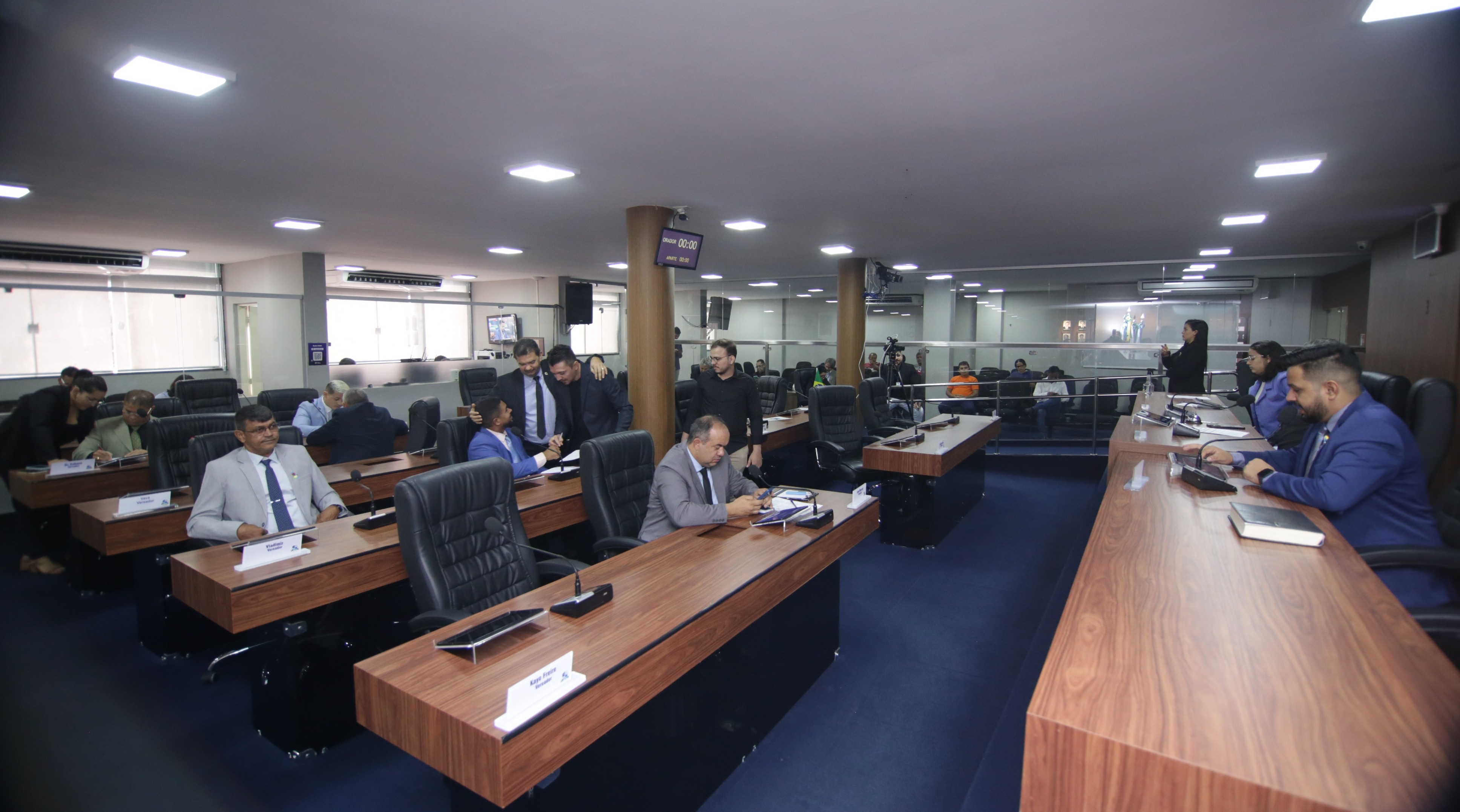 Câmara Municipal realiza sessão solene em homenagem ao Dia do Soldado