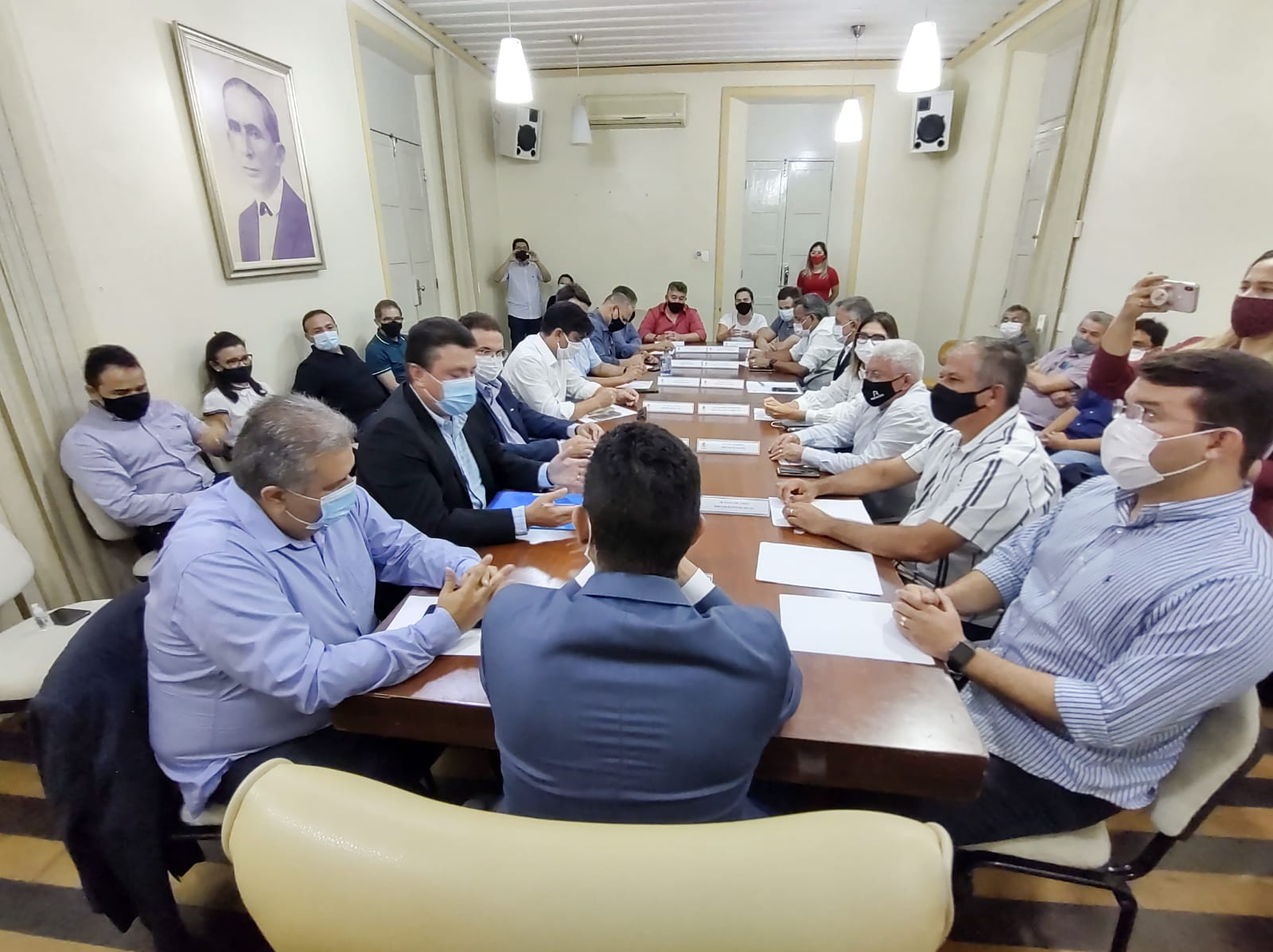 Câmara participa de reunião com CDL e Prefeitura de Mossoró