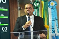 CMM veda homenagem a condenados por violência contra mulher