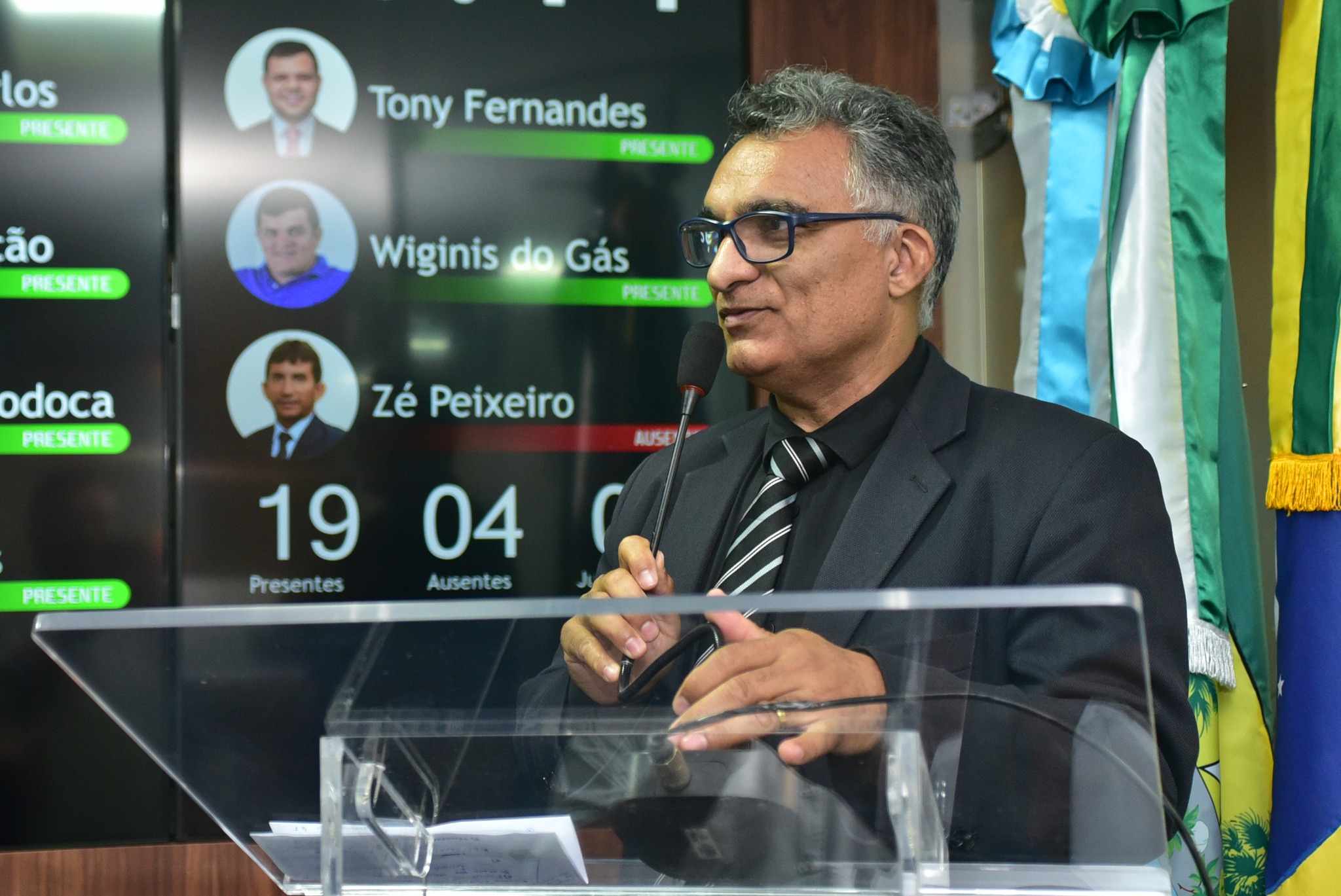 Críticas do vereador Francisco Carlos destacam problemas no funcionamento do Hospital da Mulher