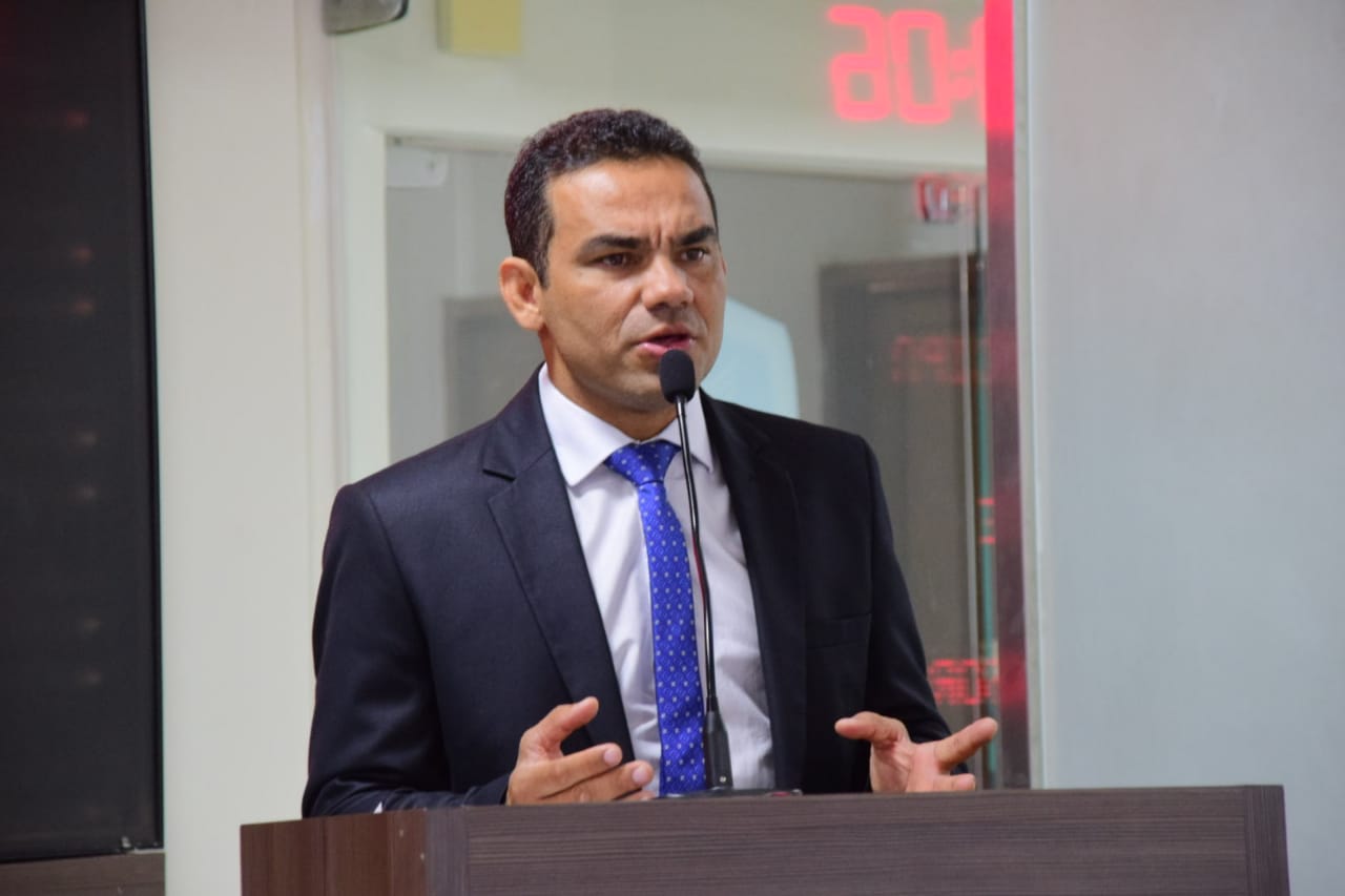 Emendas de Alex do Frango contemplam Pirrichiu e Redenção