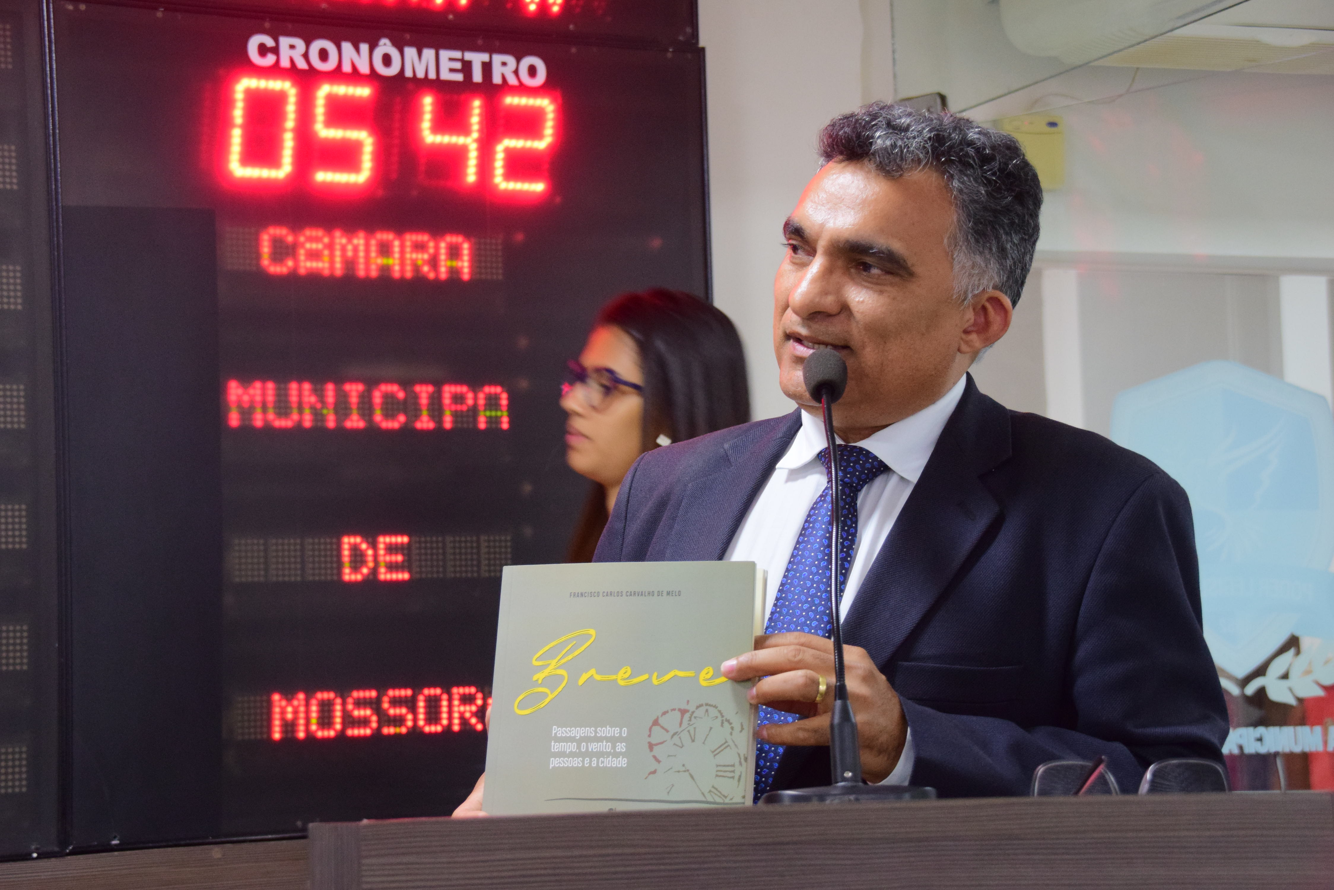 Francisco Carlos repudia radicalização na política