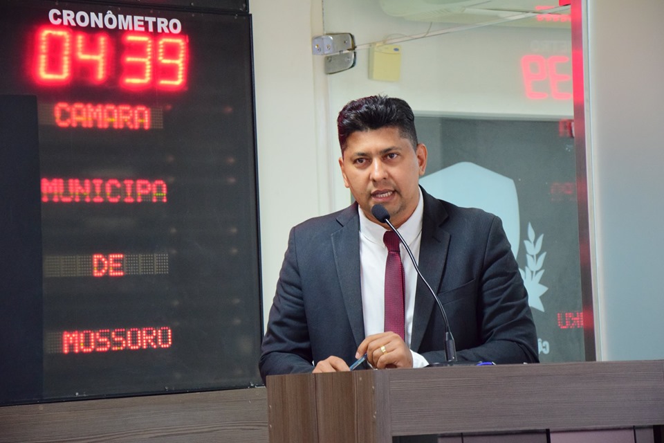 Genilson Alves critica contrato para terceirização