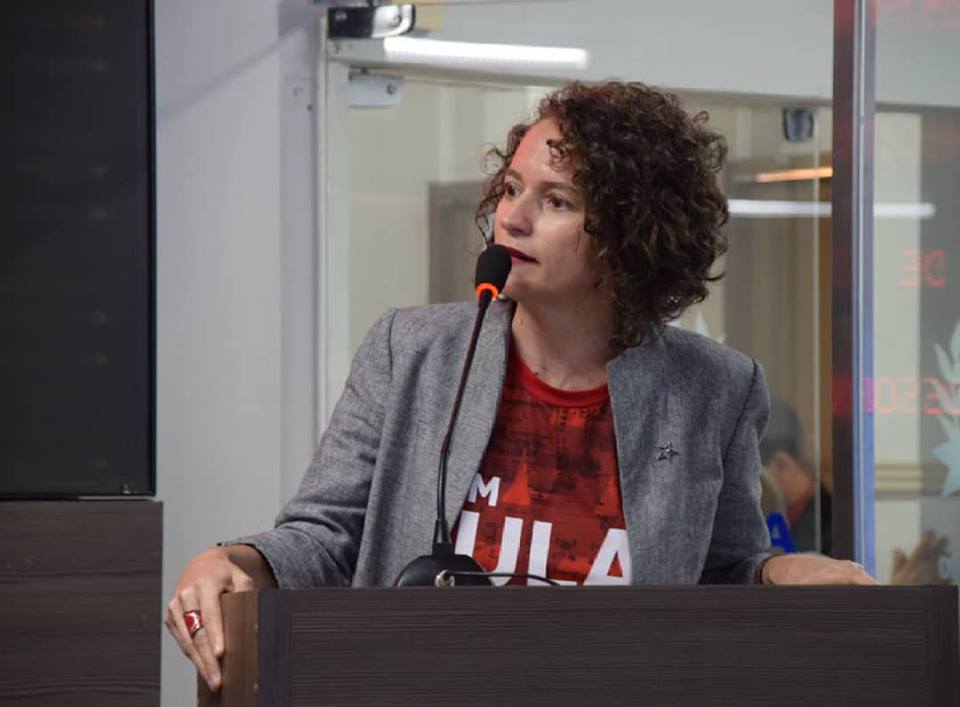 Isolda Dantas: ‘Lula é vítima de julgamento político’