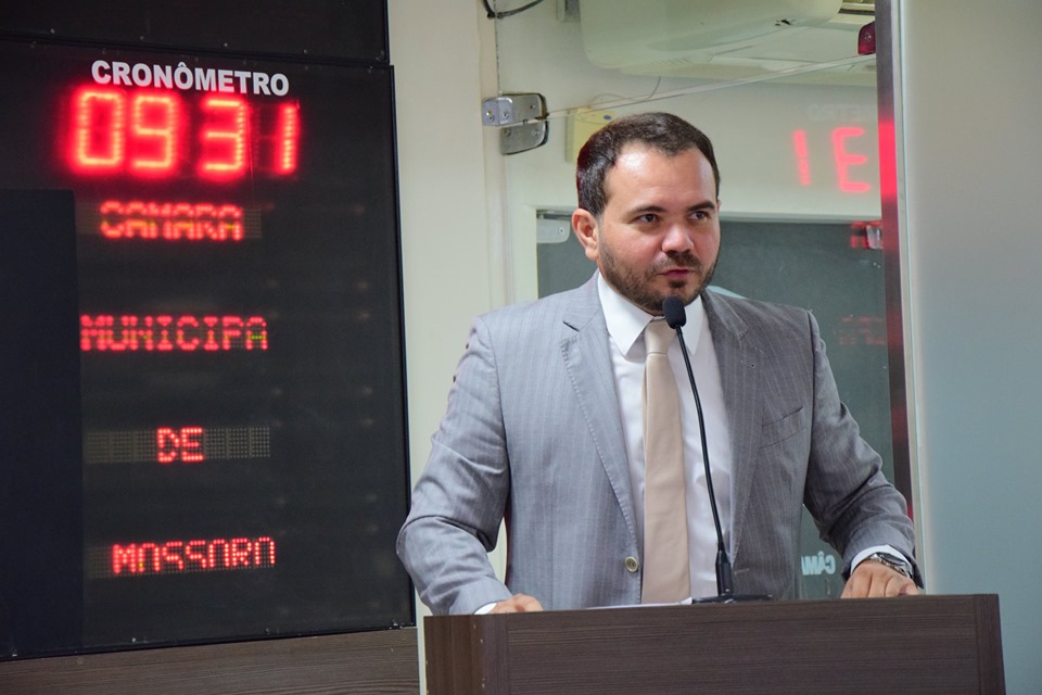  João Gentil busca investimentos para APAE/Mossoró