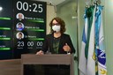 Larissa reforça cobrança por retorno das escolas municipais