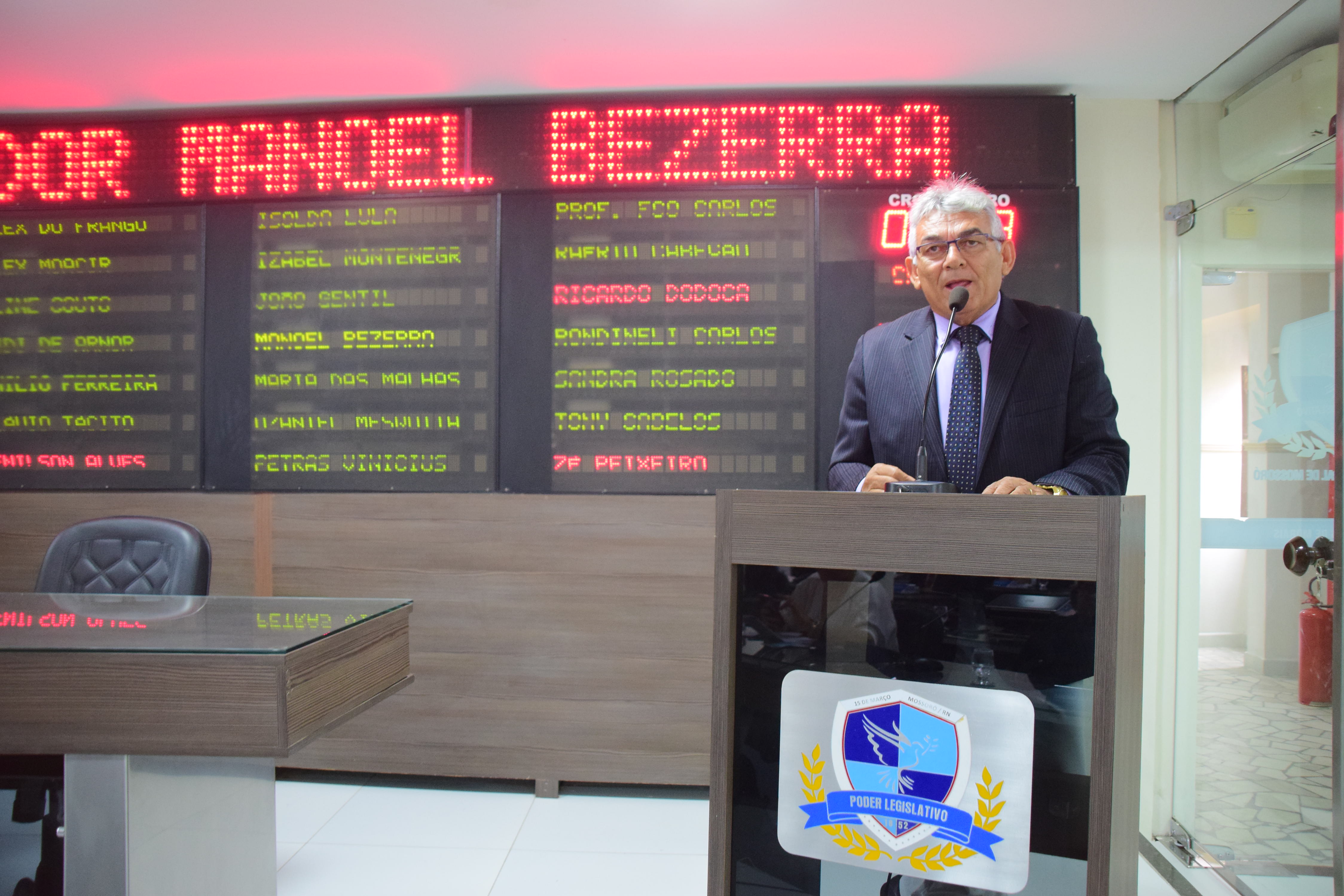 Manoel Bezerra diz que parte do eleitor está sem opção