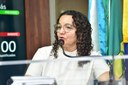 Marleide Cunha pede mais atenção a escolas municipais