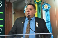Omar Nogueira cobra pagamento de emendas 
