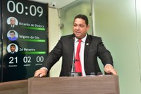 Omar Nogueira denuncia abandono da Escola Raimunda Nogueira do Couto