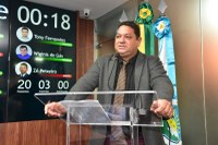 Omar Nogueira propõe albergue para pessoas em situação de rua
