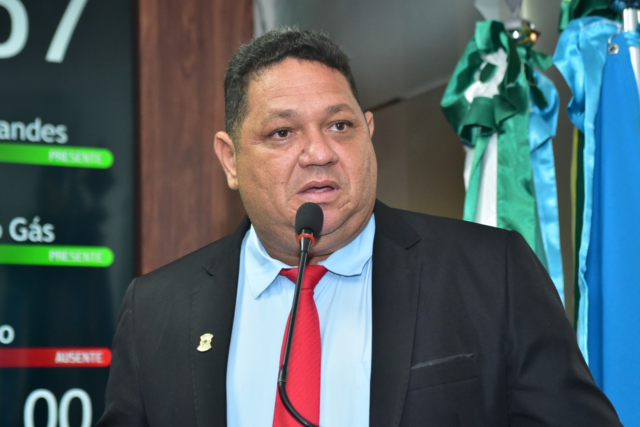 Omar Nogueira propõe unidade móvel do Cras