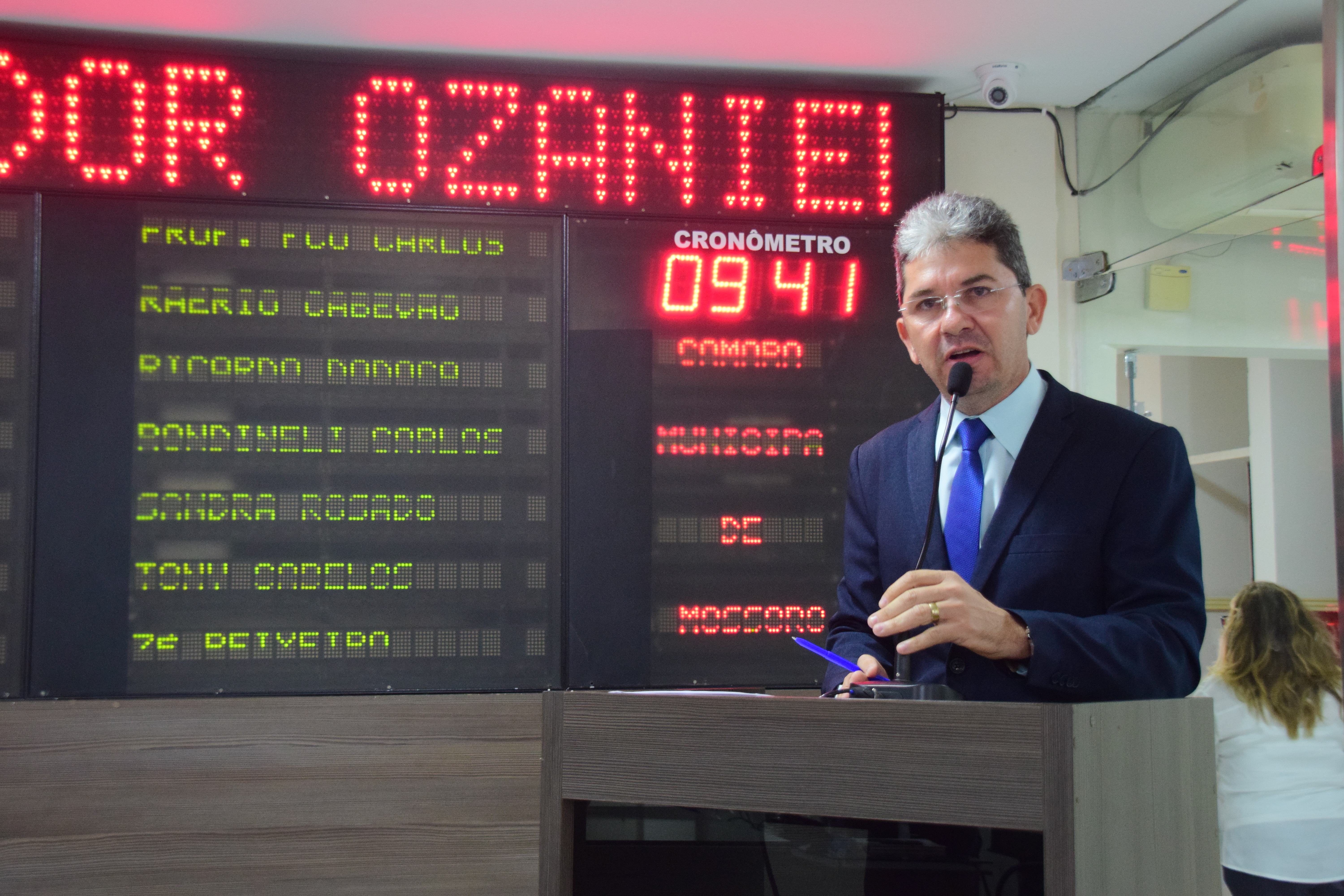 Ozaniel Mesquita alerta para suspensão de UTI e cirurgias