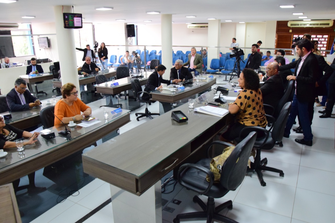 Plenário adia votação de contas de ex-prefeito de Mossoró