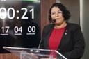 Plúvia Oliveira parabeniza UERN pelos 57 anos de história na educação