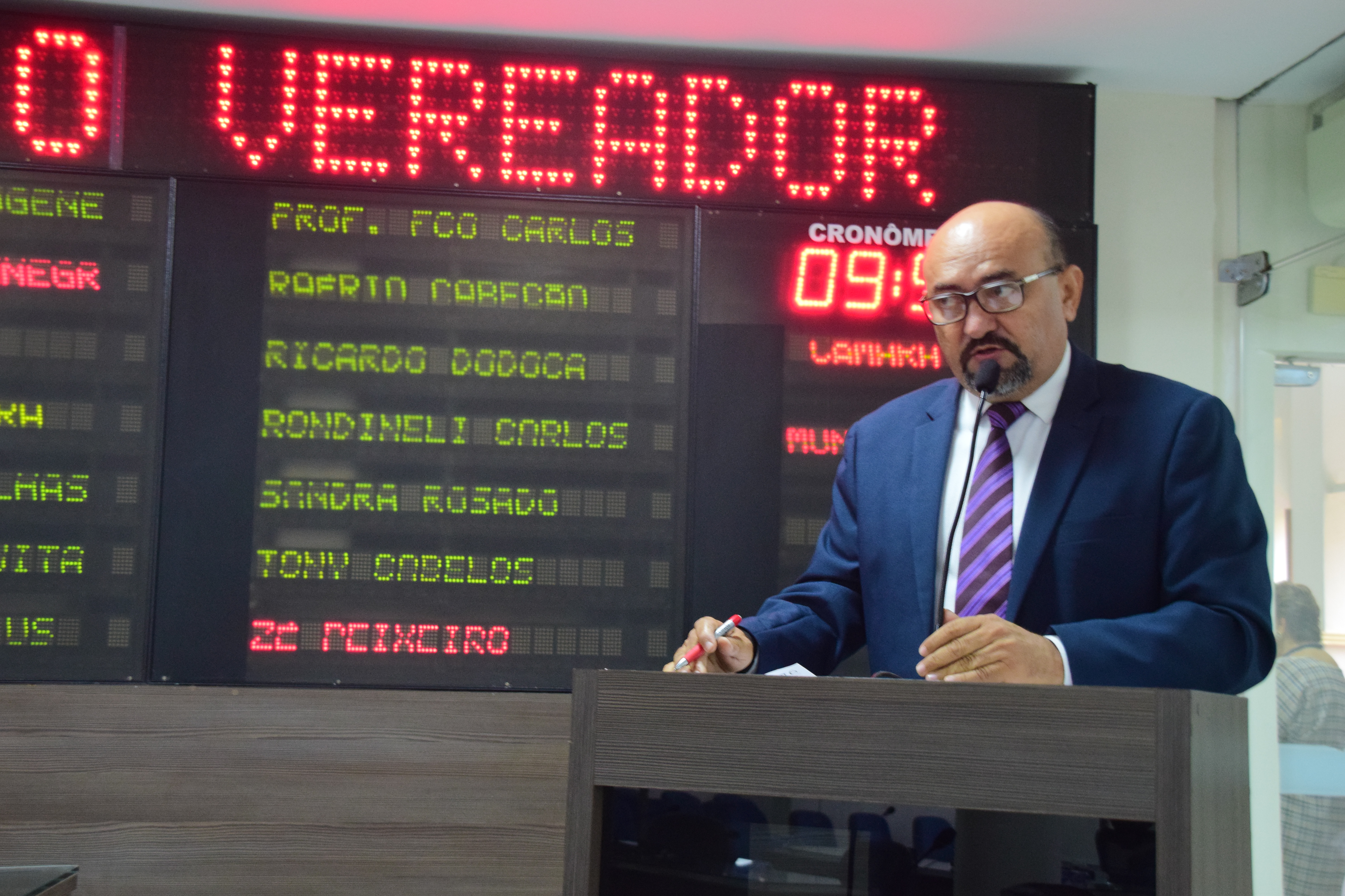 Raério traça comparativos entre gestão atual e do passado