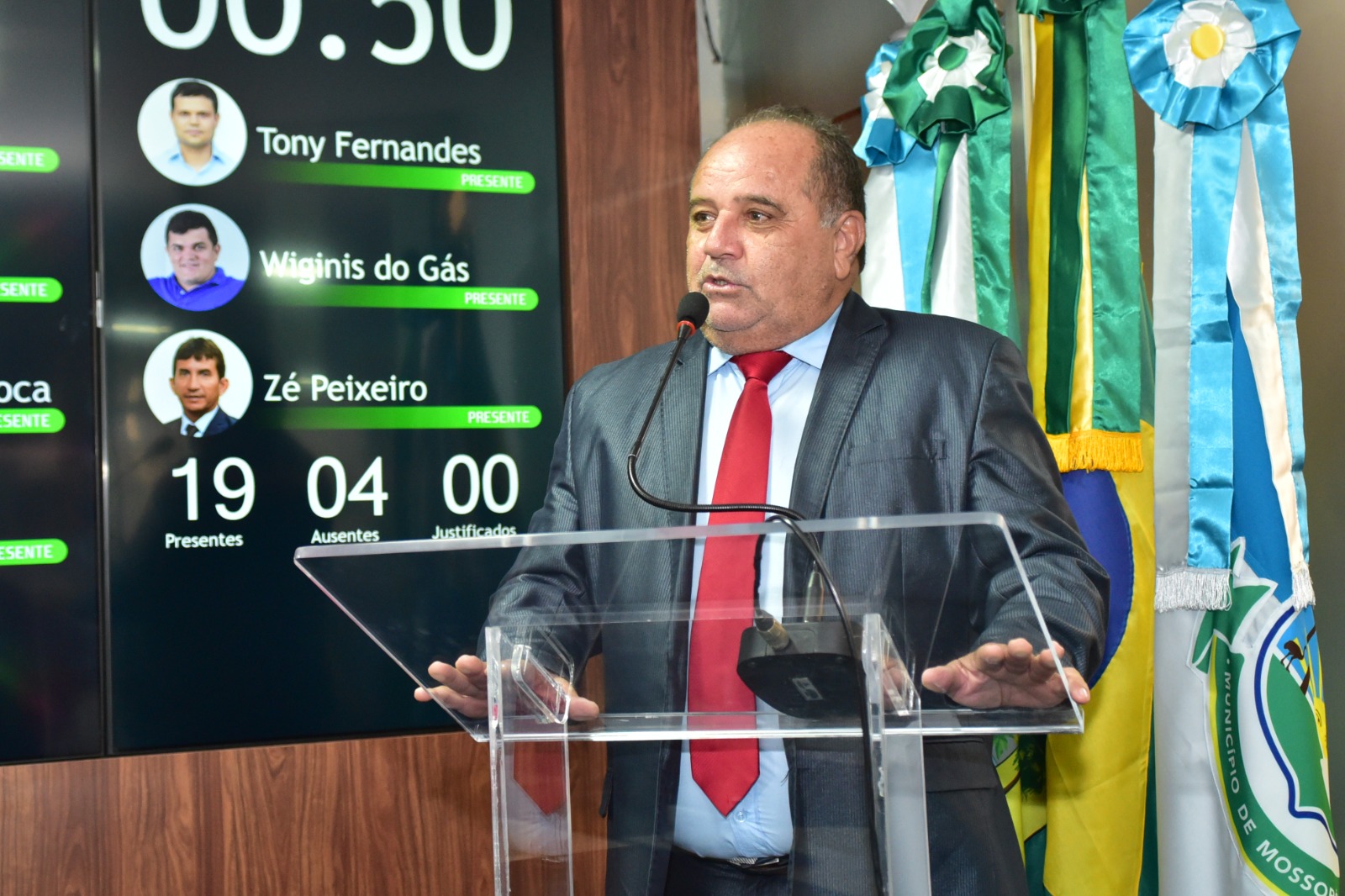 Ricardo de Dodoca destaca inauguração de escola na zona rural