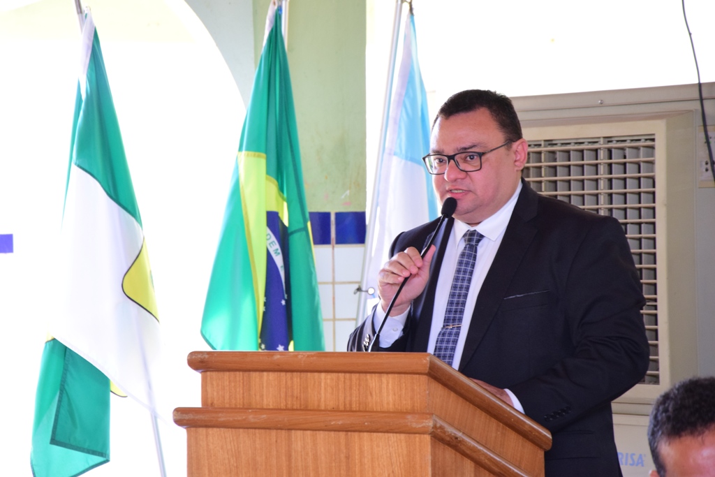 Rondinelli resgata histórico de trabalho pela zona rural