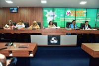 Servidores municipais da saúde lotam Câmara de vereadores para debater PL 57/2023