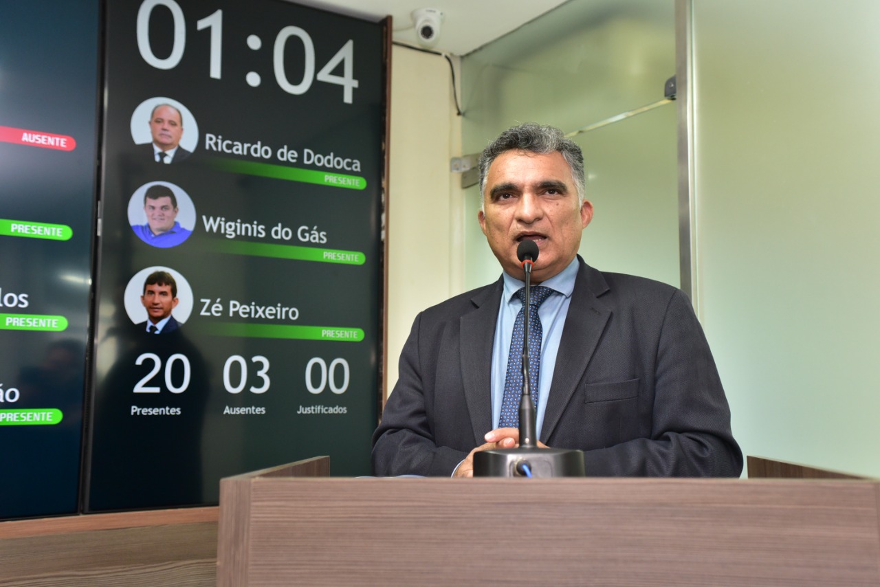 Vereador Francisco Carlos viabiliza capacitação técnica para ONGs junto a UERN