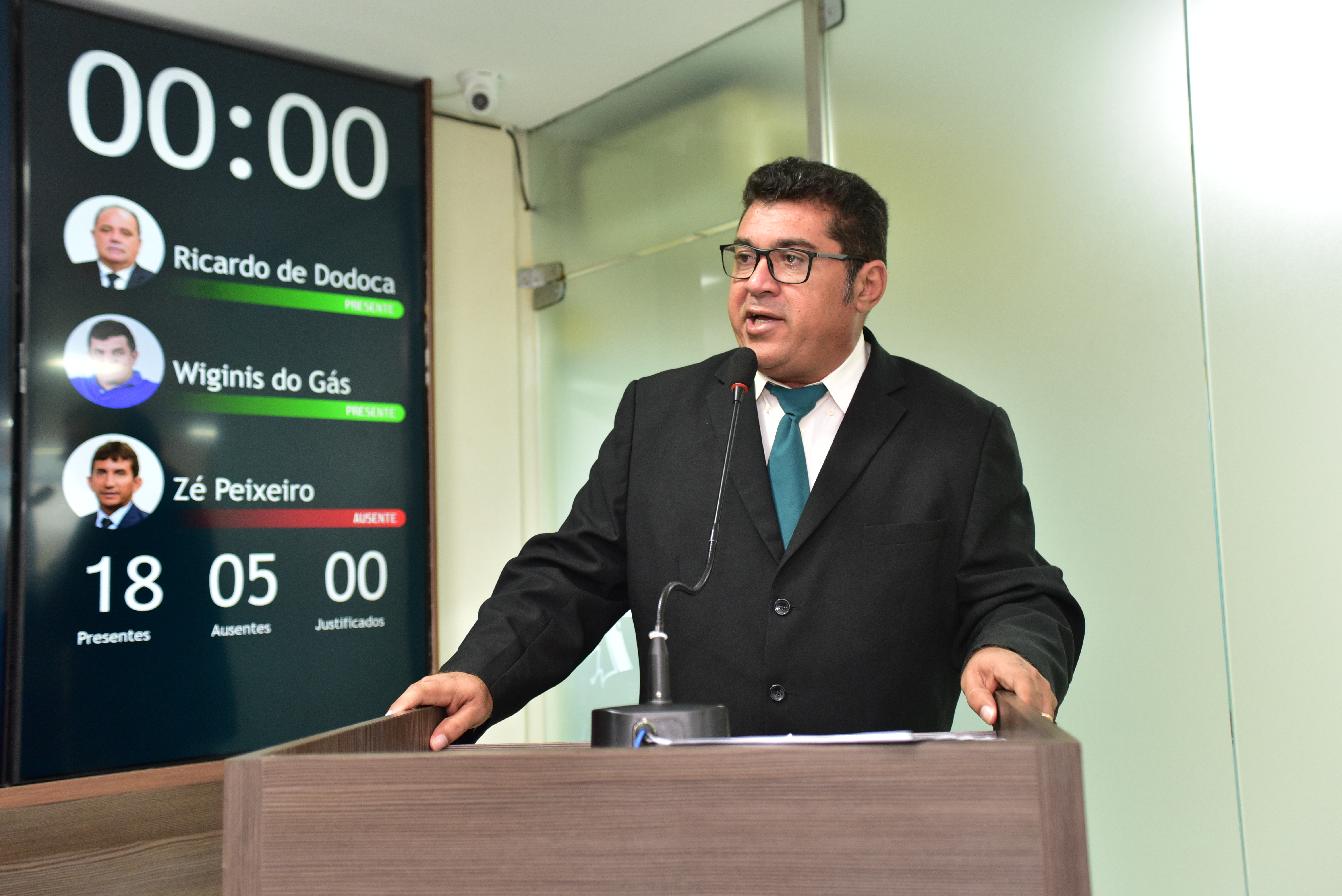 Vereador Nicó Fernandes fala sobre a satisfação de voltar à Câmara