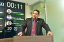 Vereador Omar Nogueira cobra transporte público e áreas para prática de esporte no Maria Odete Rosado