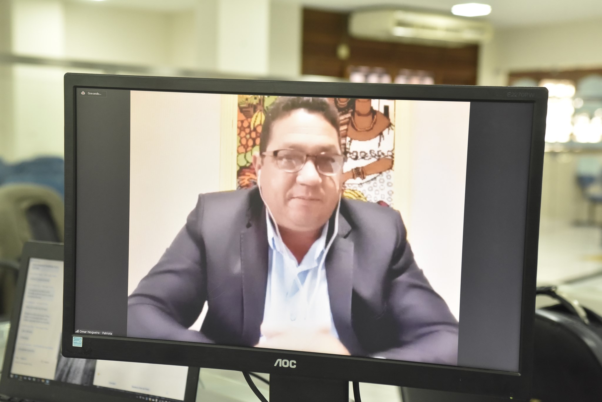 Vereador Omar Nogueira sai em defesa dos comerciantes do Vuco-Vuco