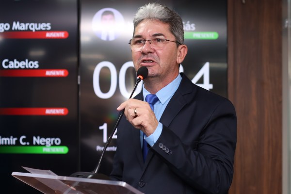 Vereador Ozaniel Mesquita presta homenagem póstuma a Dr. Milton Marques pelos 85 anos de nascimento