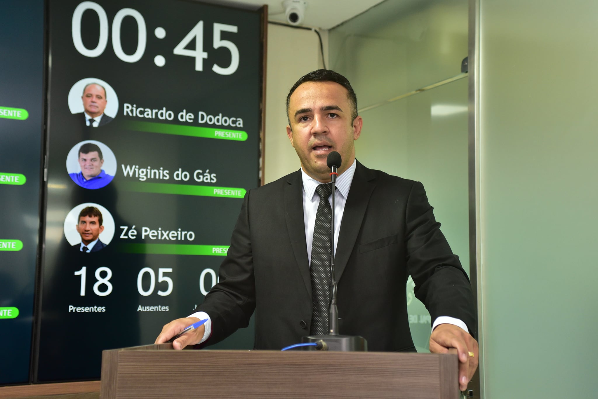 Vereador Paulo Igo cobra celeridade nos serviços de infraestrutura para Mossoró