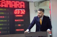 Vereador Petras parabeniza estudante por prêmio no EUA