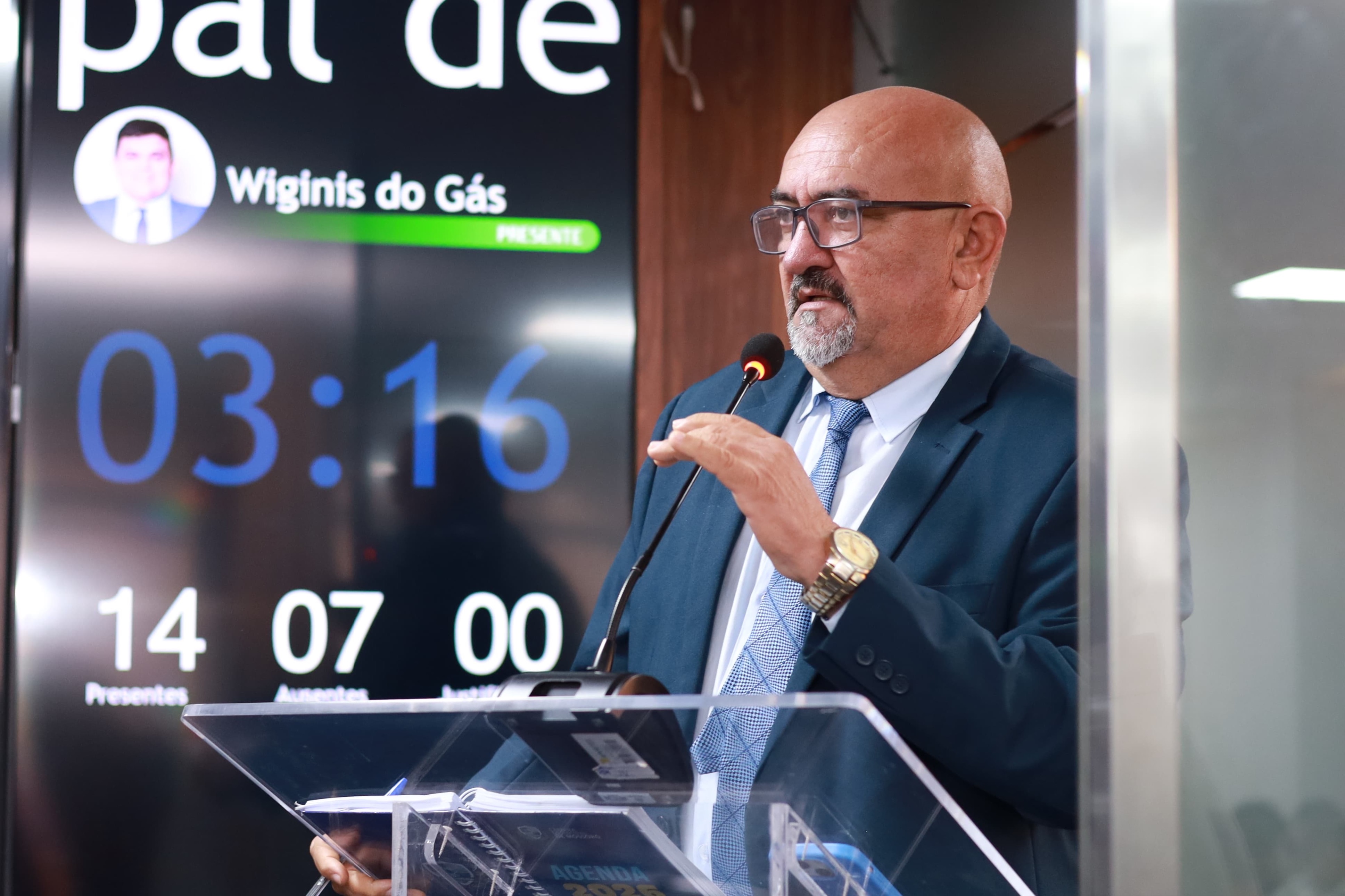 Vereador Raério Araújo cobra reforço na segurança pública durante sessão ordinária