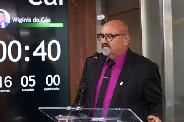 Vereador Raério Araújo cobra mais transparência do Sindiserpum e critica situação do Hospital Tarcísio Maia
