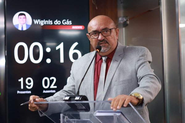 Vereador Raério Cabeção destaca investimentos na saúde durante sessão ordinária