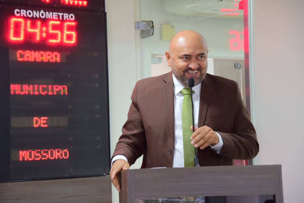 Vereador Raério pede mais leitos de UTI em Mossoró