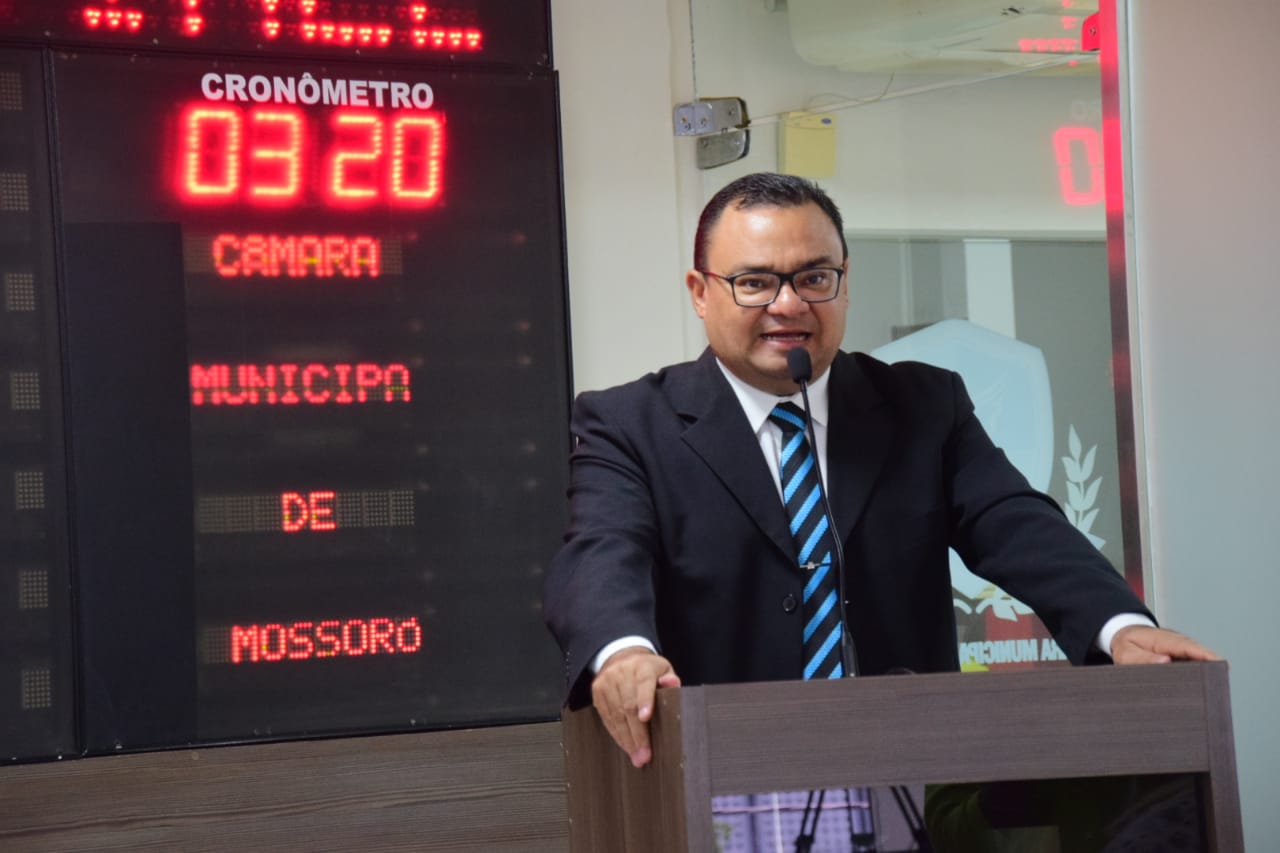 Vereador Rondinelli Carlos destaca importância da Melipolicultura