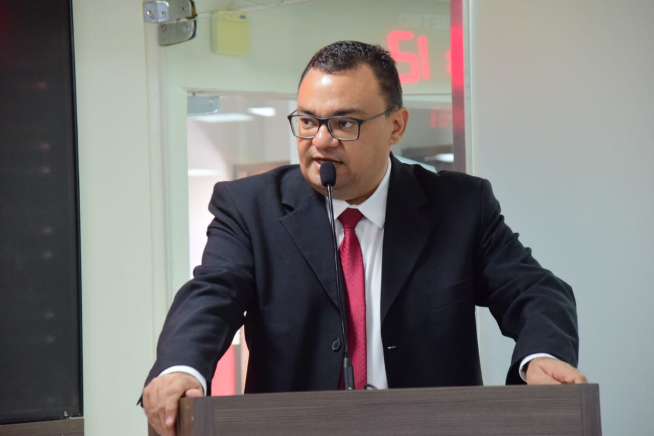 Vereador Rondinelli Carlos registra novas leis de sua autoria 