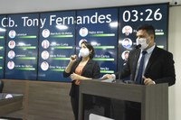 Vereador Tony Fernandes comemora aprovação de projeto de paridade de gênero na PM