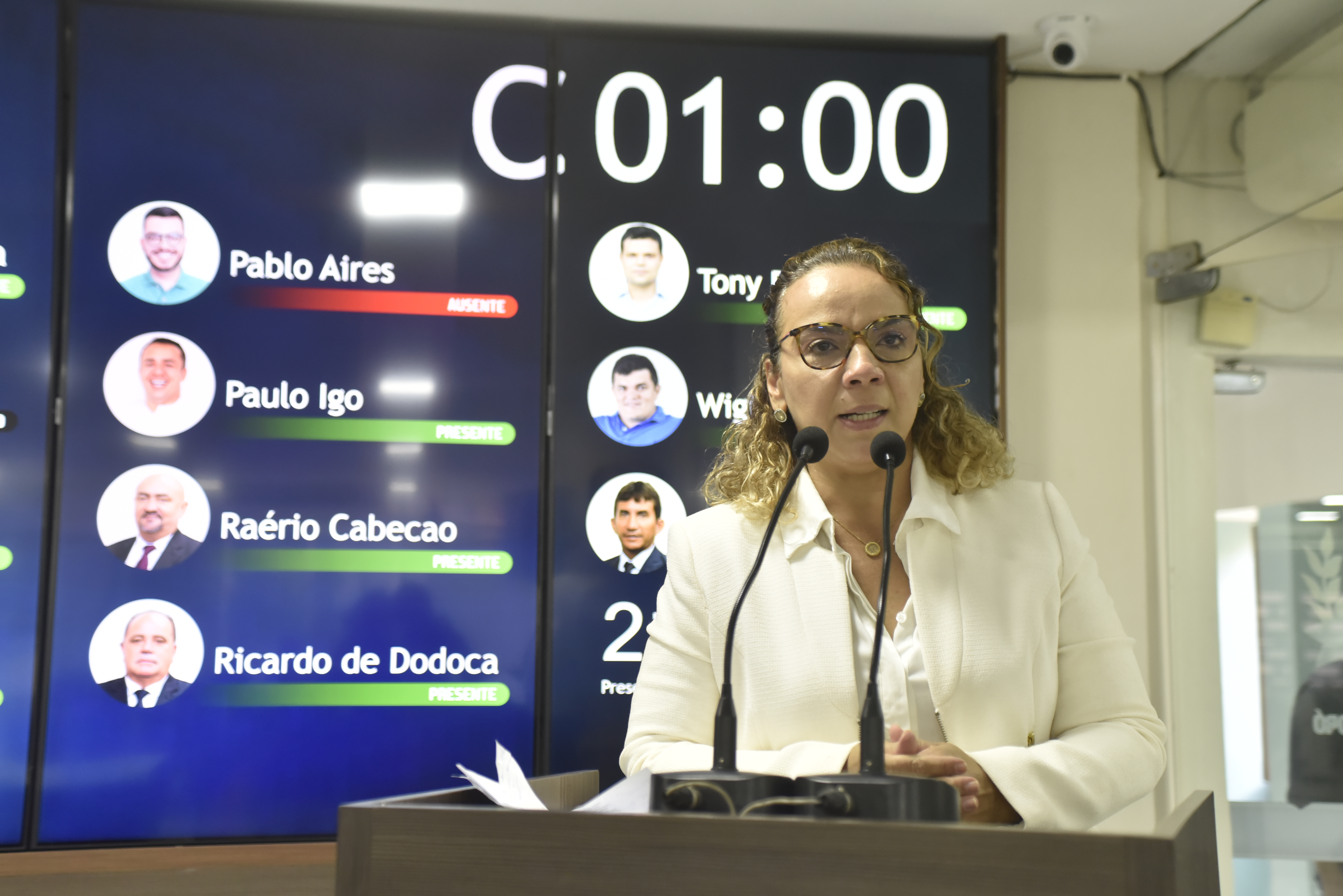 Vereadora Larissa lembra o dia da conquista do voto feminino no Brasil
